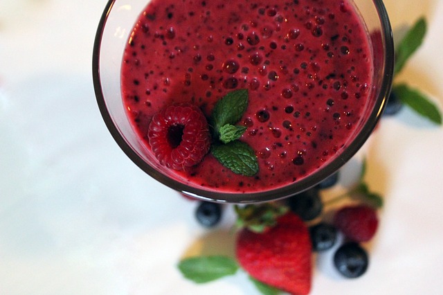 Centrifugati e frullati detox: ricette disintossicanti per l'estate